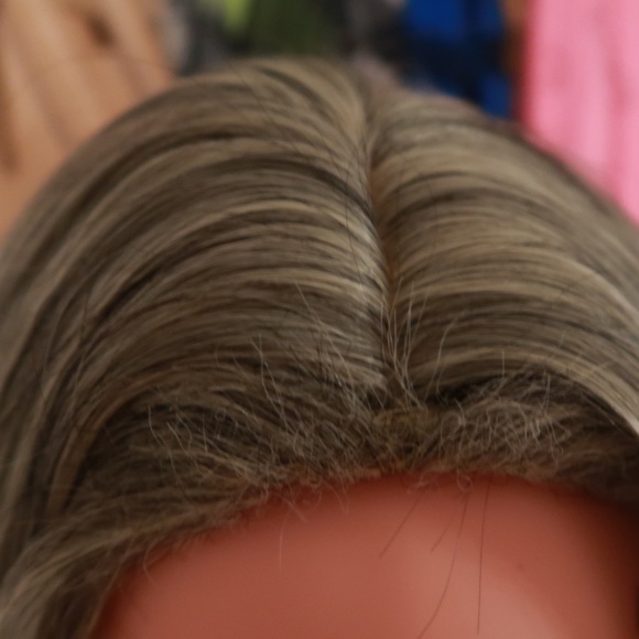 Synthetic Blonde “Blob” wig 💇🏼‍♀️ - Picture 3 of 7